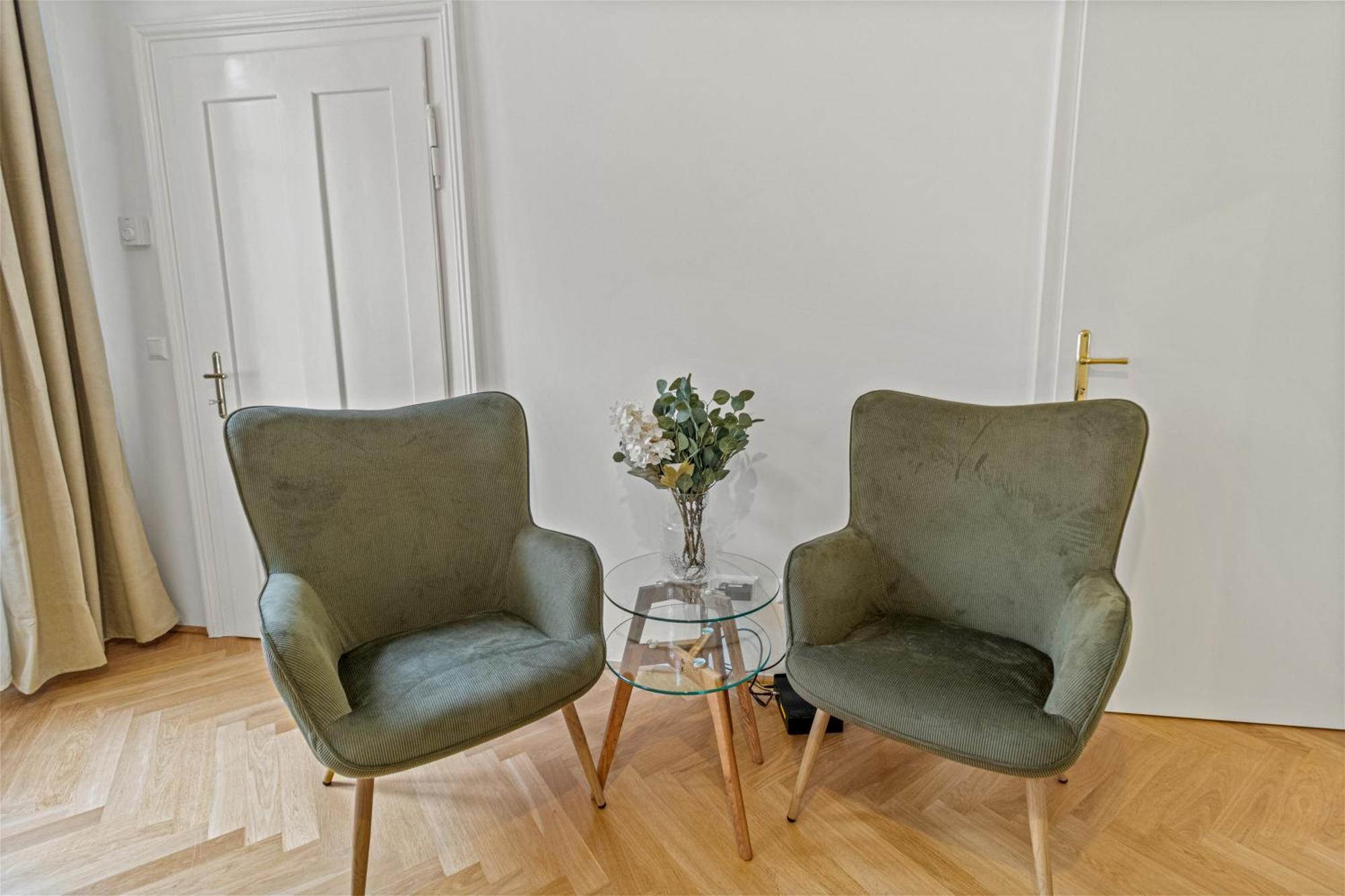 Cozy Vienna Apartments - 4 Min U6 Josefstaedterstrasse Luaran gambar